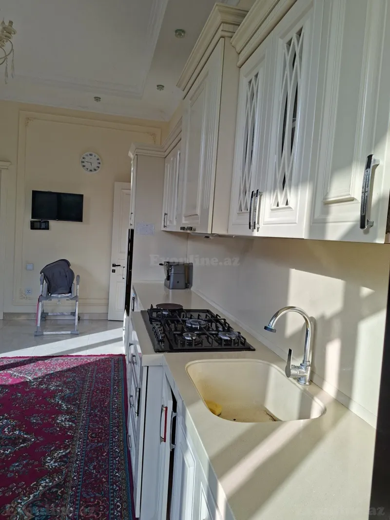 Kirayə verilir 5 otaqlı Həyət evi 300 m² Azadlıq prospekti m. - şəkil 3