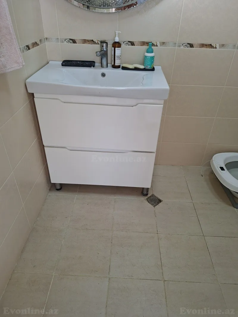Kirayə verilir 5 otaqlı Həyət evi 300 m² Azadlıq prospekti m. - şəkil 15