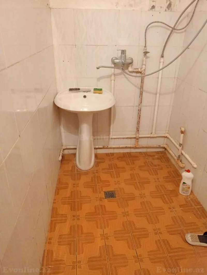 Kirayə verilir 2 otaqlı Mənzil Köhnə tikili 70 m² Həzi Aslanov m. - şəkil 8
