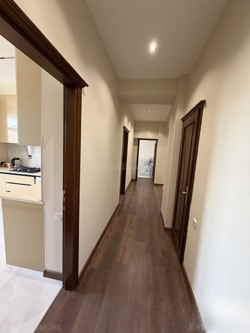 Satılır 3 otaqlı Mənzil Yeni tikili 120 m² 8 Noyabr m. - şəkil 7