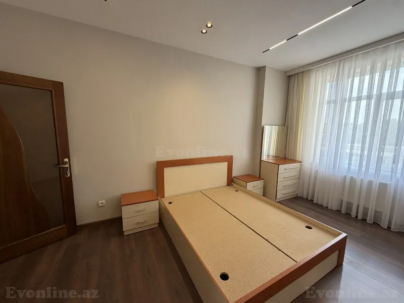 Satılır 3 otaqlı Mənzil Yeni tikili 120 m² 8 Noyabr m. - şəkil 13