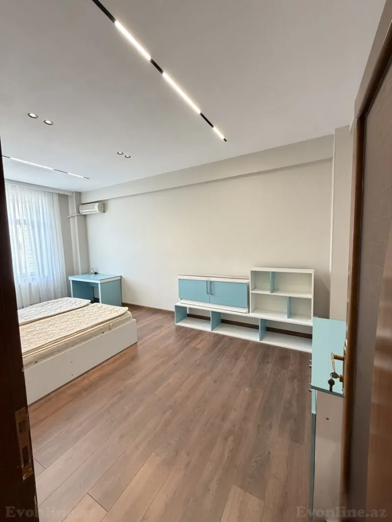Satılır 3 otaqlı Mənzil Yeni tikili 120 m² 8 Noyabr m. - şəkil 16