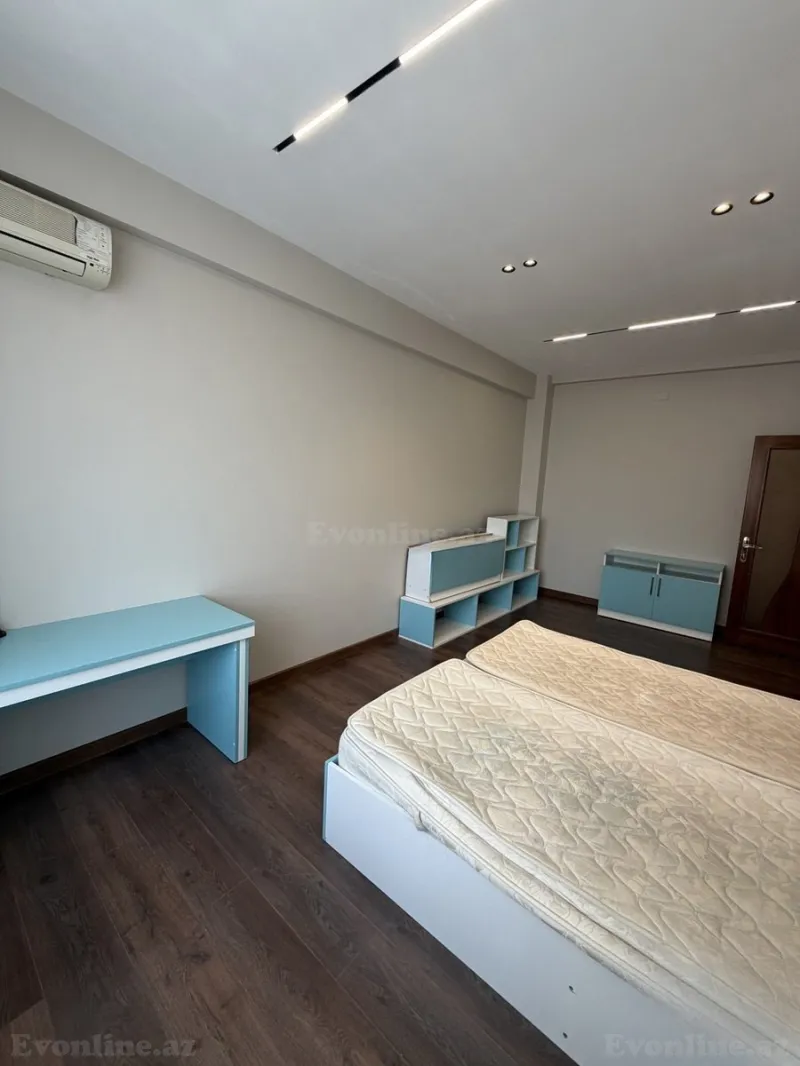 Satılır 3 otaqlı Mənzil Yeni tikili 120 m² 8 Noyabr m. - şəkil 17