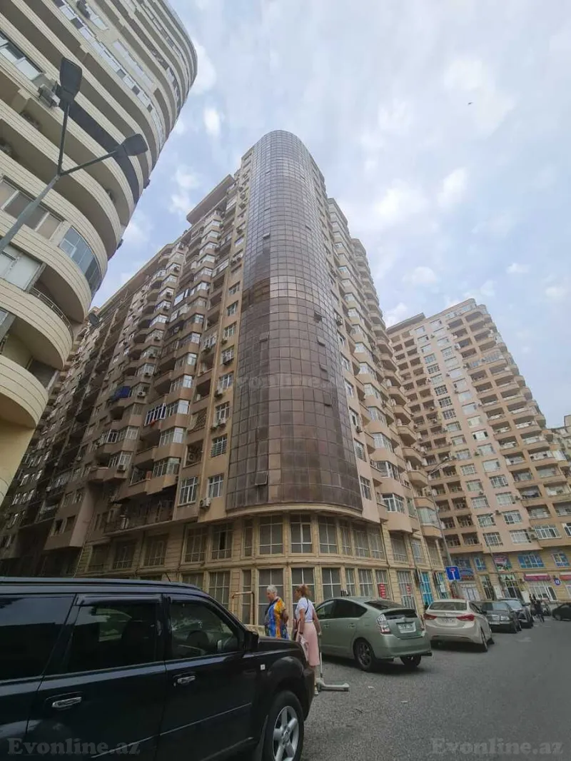 3 otaqlı Mənzil 158 m² Nəsimi r. Satılır