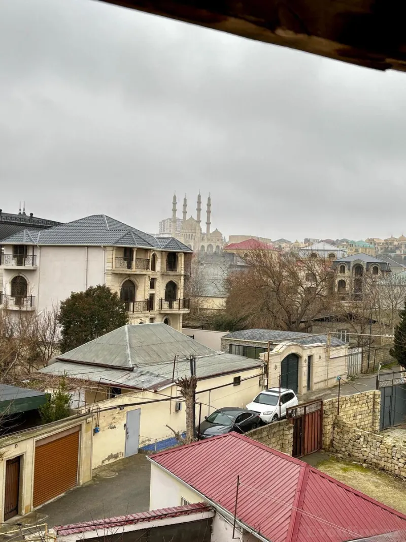 Satılır 7 otaqlı Həyət evi 397 m² Azadlıq prospekti m. - şəkil 4
