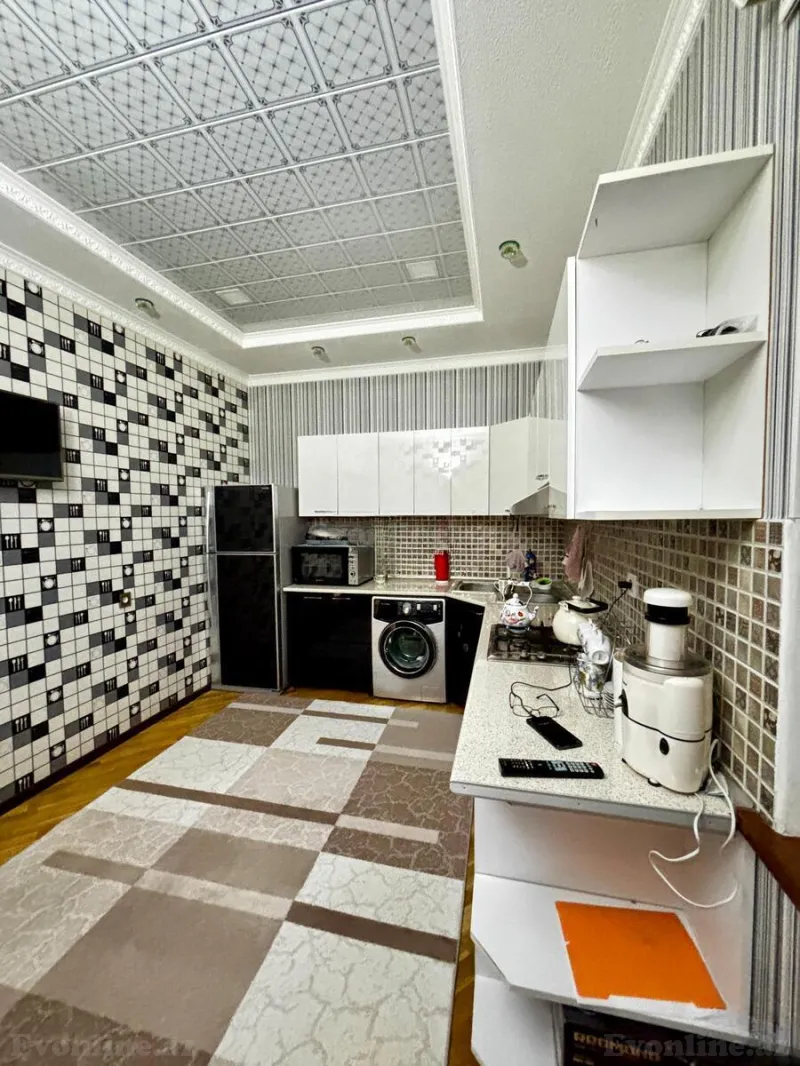 Satılır 7 otaqlı Həyət evi 397 m² Azadlıq prospekti m. - şəkil 19