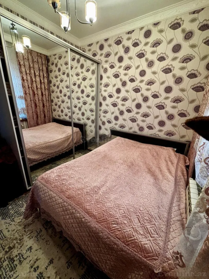 Satılır 7 otaqlı Həyət evi 397 m² Azadlıq prospekti m. - şəkil 21