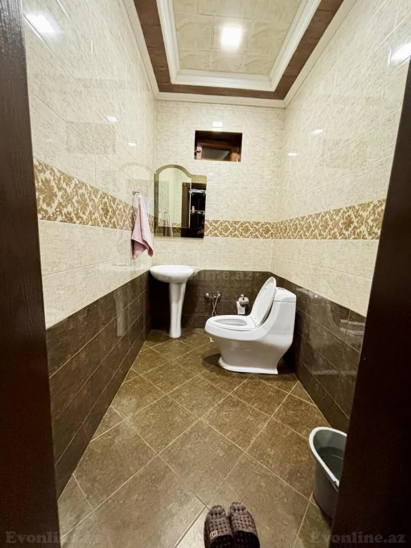Satılır 7 otaqlı Həyət evi 397 m² Azadlıq prospekti m. - şəkil 24