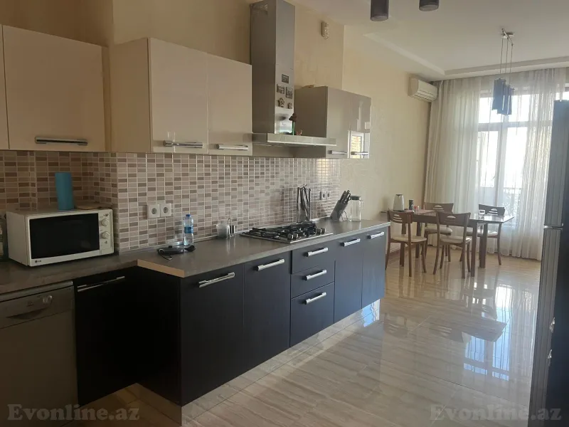 Kirayə verilir 3 otaqlı Mənzil Yeni tikili 187 m² 28 May m. - şəkil 5
