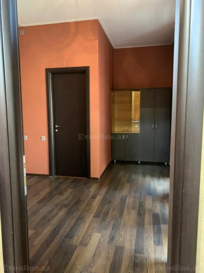 Kirayə verilir Ofis 360 m² Xətai r. - şəkil 10