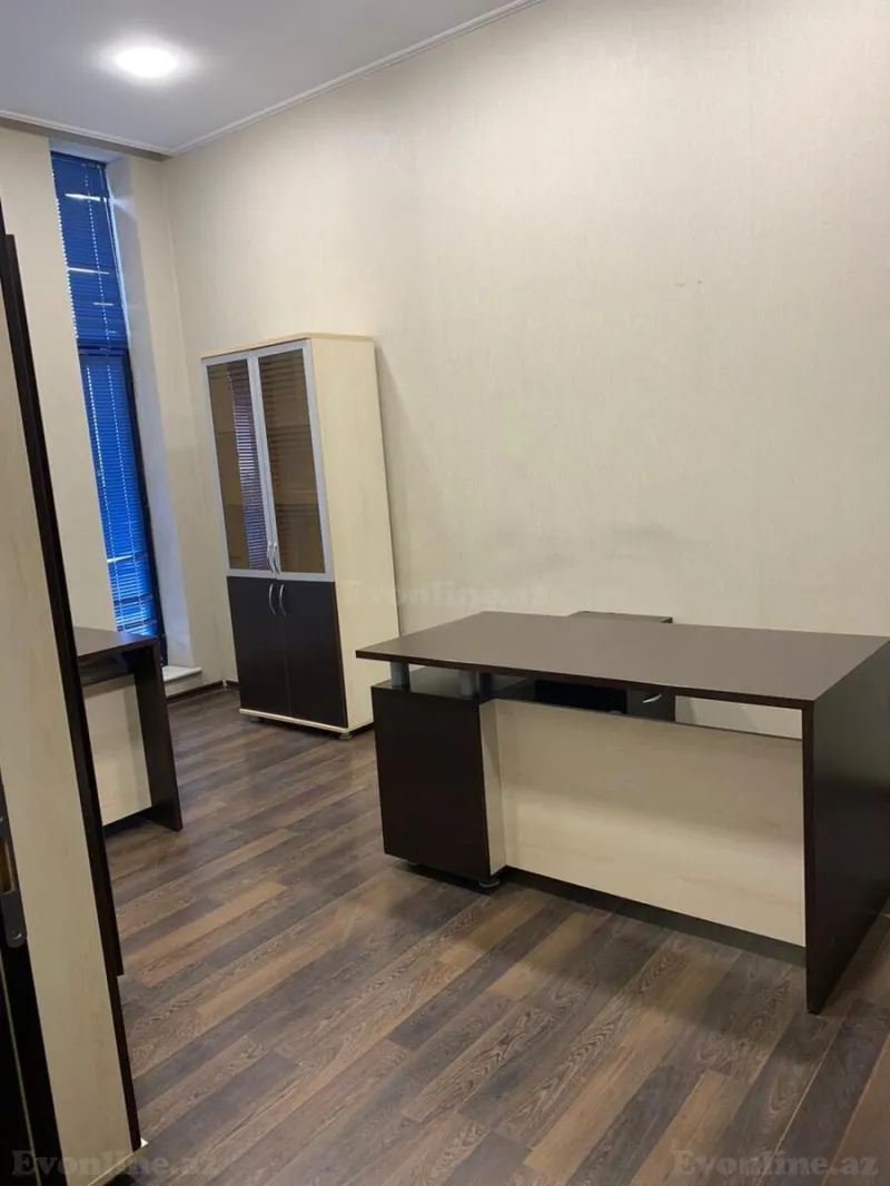 Kirayə verilir Ofis 360 m² Xətai r. - şəkil 14