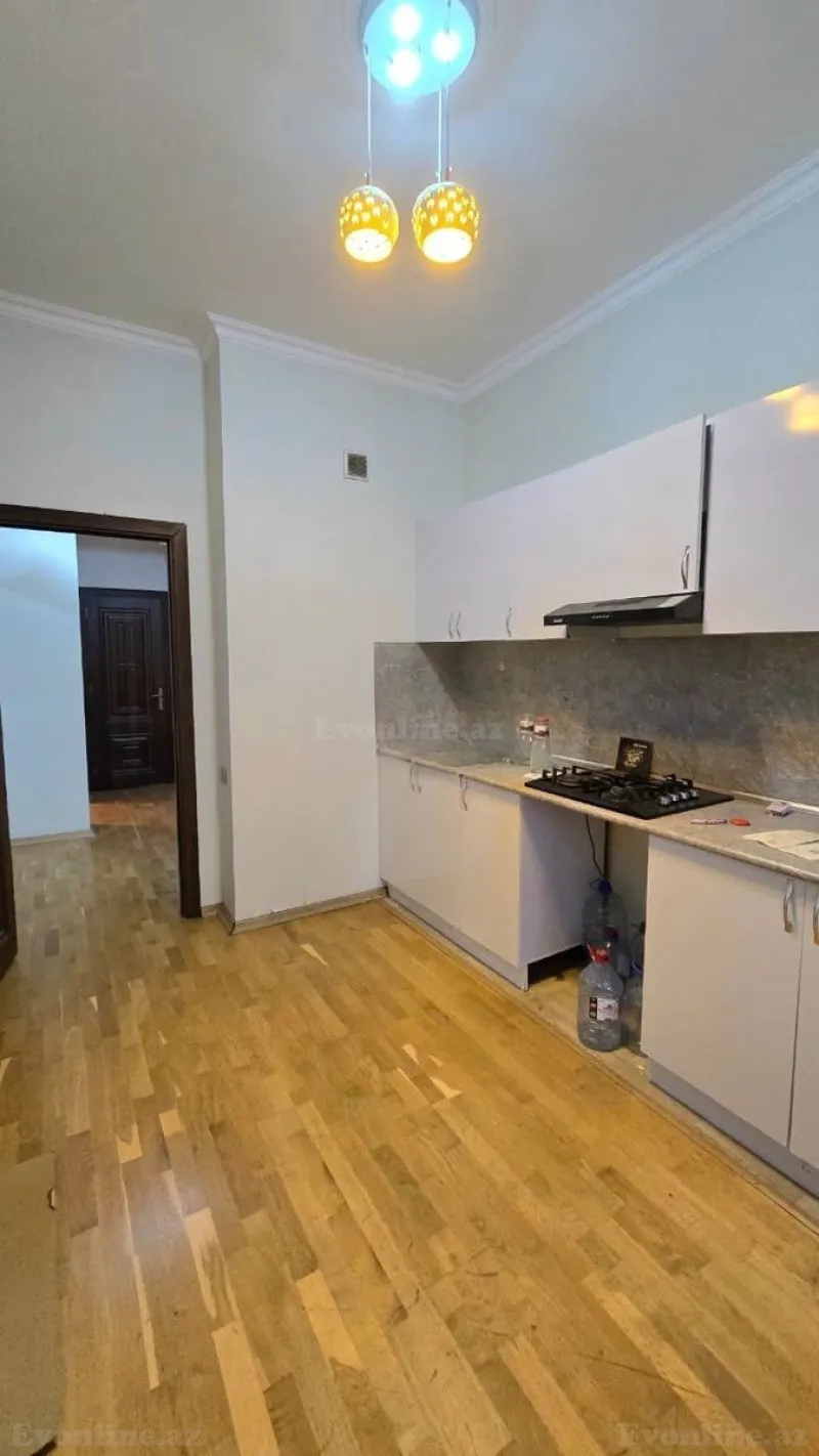 Satılır 2 otaqlı Mənzil Yeni tikili 70 m² Neftçilər m. - şəkil 3