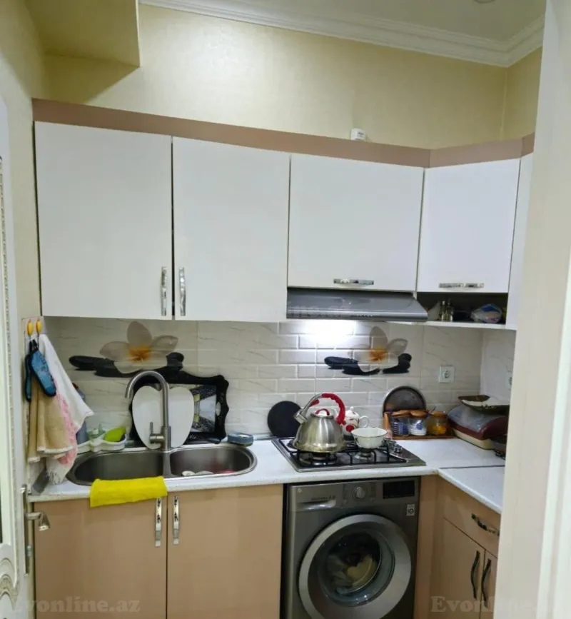 Satılır 2 otaqlı Mənzil Köhnə tikili 57 m² İnşaatçılar m. - şəkil 7