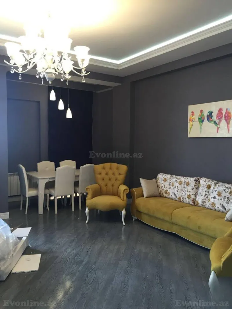 3 otaqlı Mənzil 110 m² İnşaatçılar m. Kirayə verilir