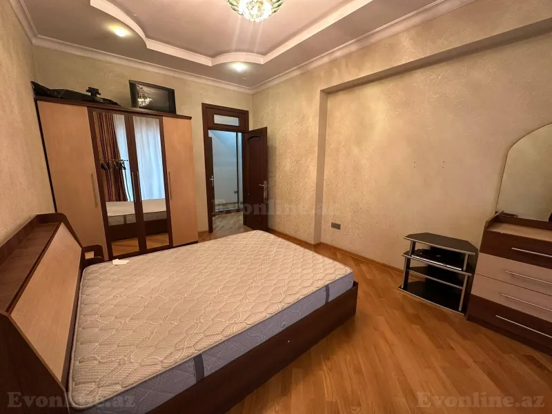 Kirayə verilir 2 otaqlı Mənzil Yeni tikili 90 m² 28 May m. - şəkil 3