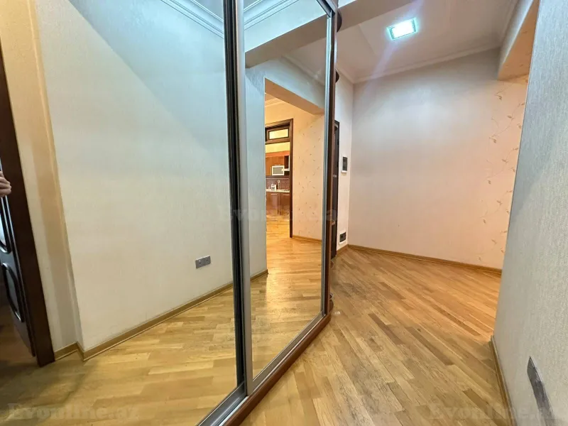 Kirayə verilir 2 otaqlı Mənzil Yeni tikili 90 m² 28 May m. - şəkil 14