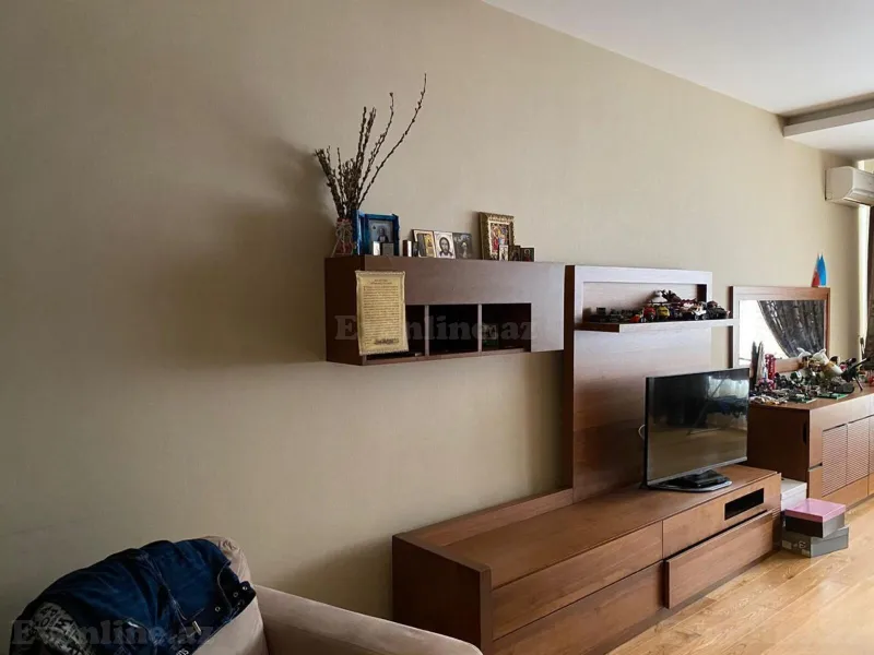 Kirayə verilir 3 otaqlı Mənzil Yeni tikili 135 m² Xətai r. - şəkil 3
