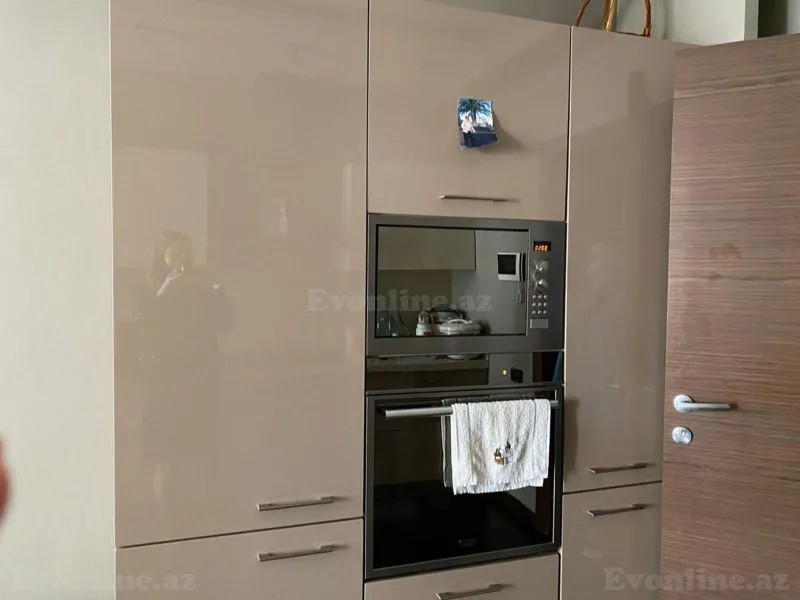 Kirayə verilir 3 otaqlı Mənzil Yeni tikili 135 m² Xətai r. - şəkil 4