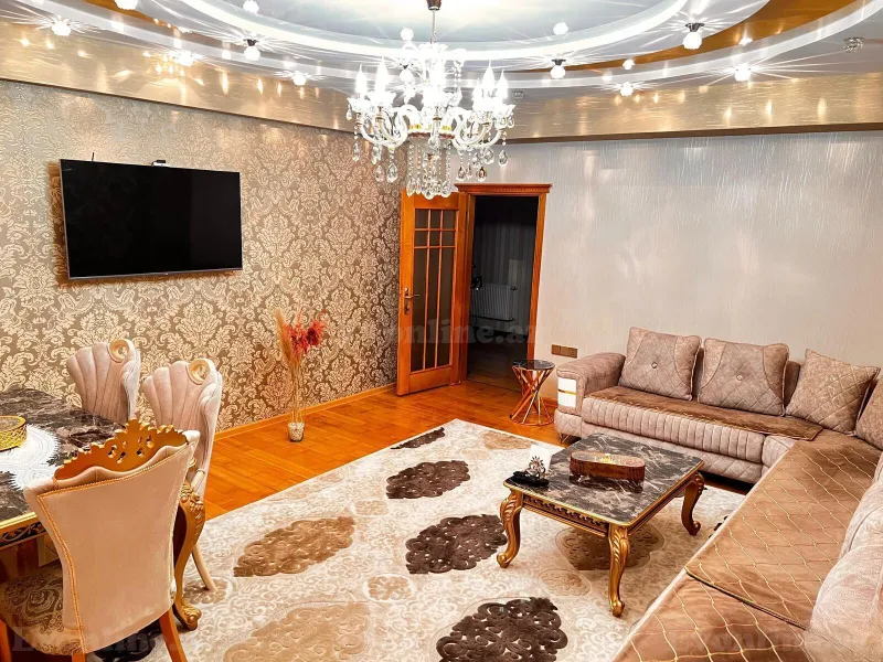 Satılır 4 otaqlı Mənzil Yeni tikili 140 m² Xətai r. - şəkil 2