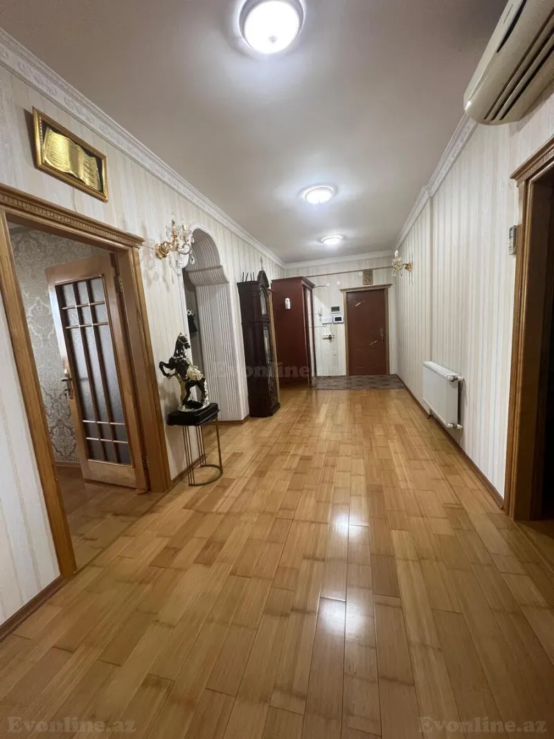 Satılır 4 otaqlı Mənzil Yeni tikili 140 m² Xətai r. - şəkil 3