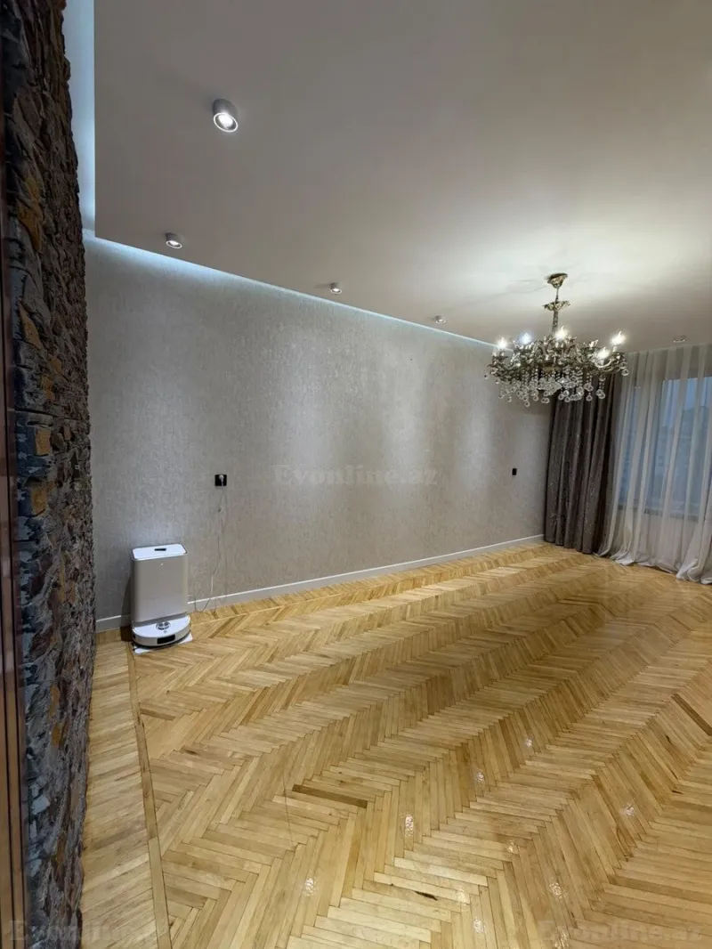 Satılır 3 otaqlı Mənzil Köhnə tikili 80 m² İnşaatçılar m. - şəkil 3