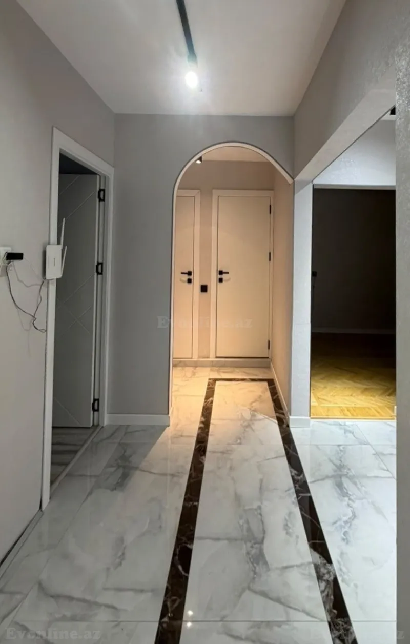 Satılır 3 otaqlı Mənzil Köhnə tikili 80 m² İnşaatçılar m. - şəkil 6