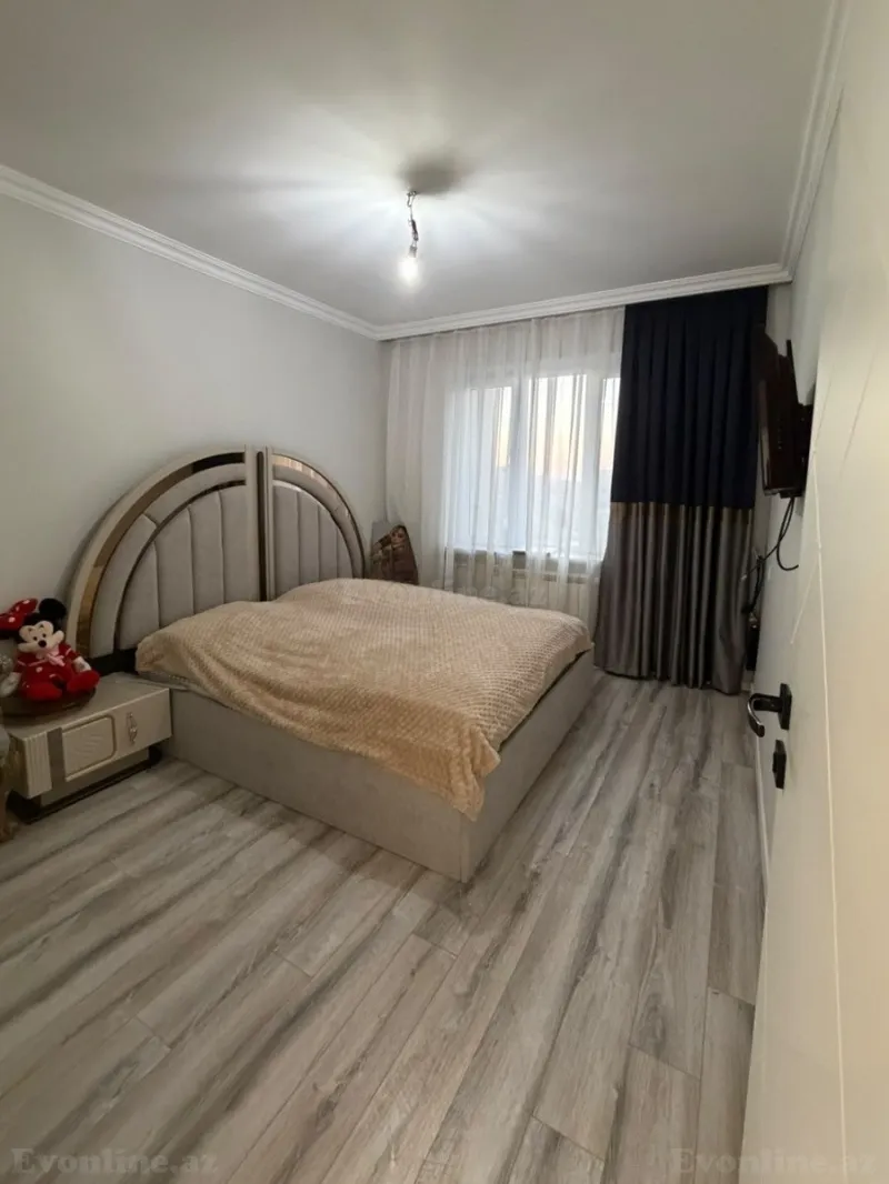 Satılır 3 otaqlı Mənzil Köhnə tikili 80 m² İnşaatçılar m. - şəkil 14