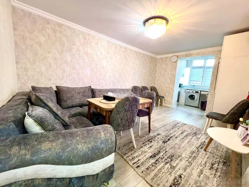 2 otaqlı Mənzil 47 m² Qara Qarayev m. Satılır