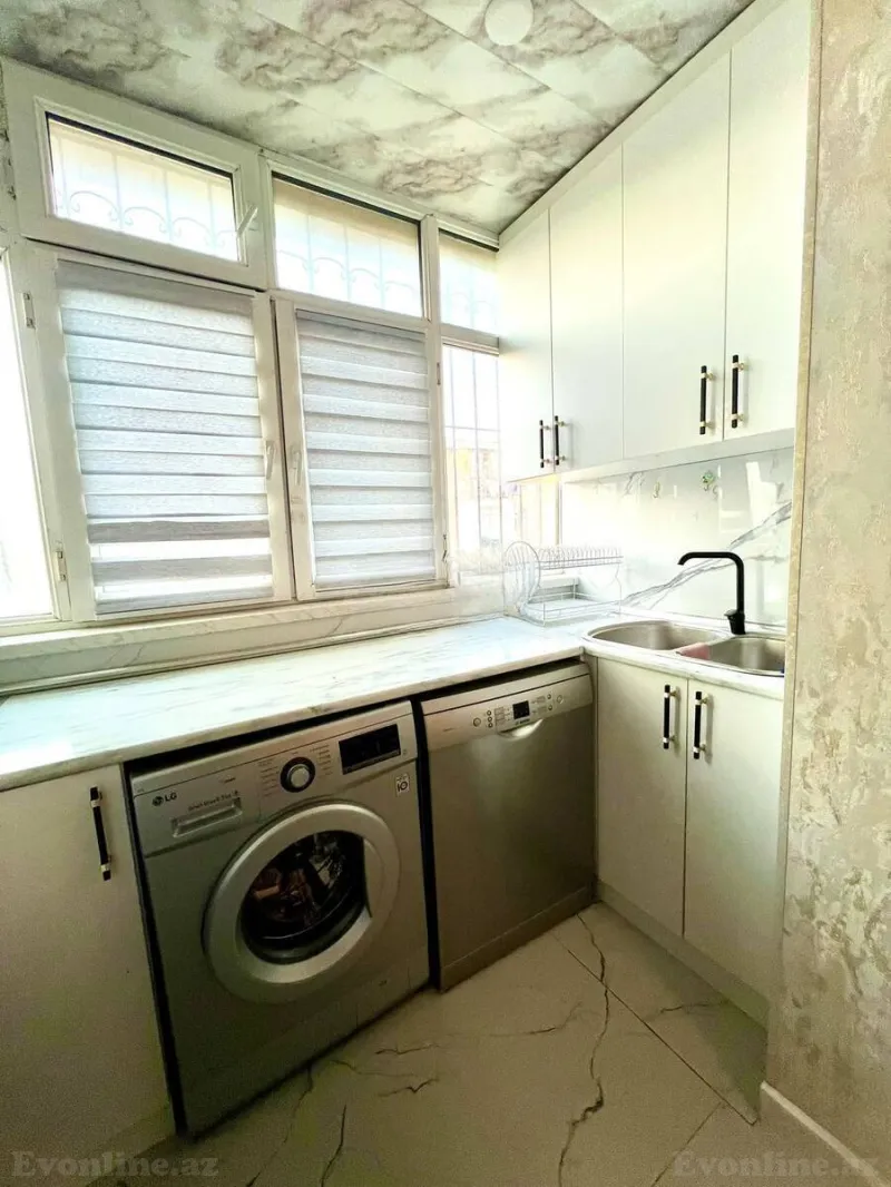 Satılır 2 otaqlı Mənzil Köhnə tikili 47 m² Qara Qarayev m. - şəkil 7