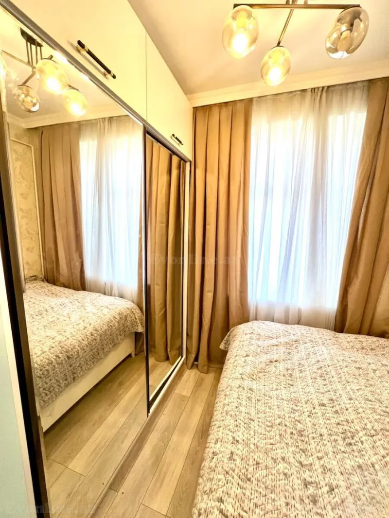 Satılır 2 otaqlı Mənzil Köhnə tikili 47 m² Qara Qarayev m. - şəkil 13