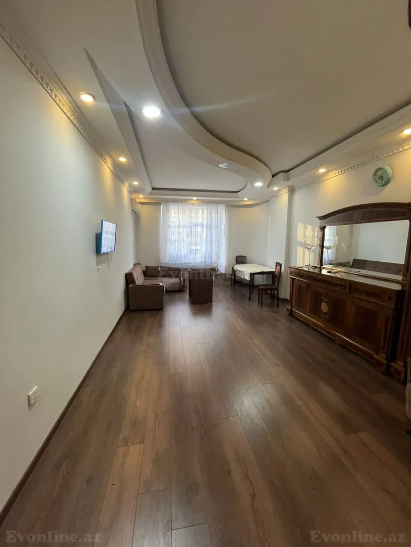 Bakı, Xətai r.da 3 otaqlı mənzil kirayə verilir