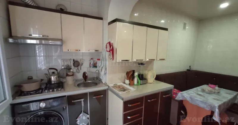 Satılır 4 otaqlı Mənzil Köhnə tikili 90 m² Mingəçevir - şəkil 13