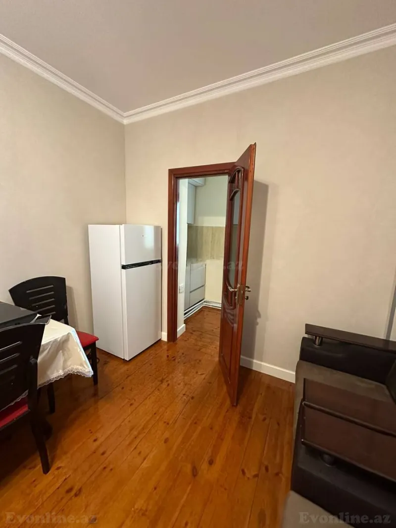 Kirayə verilir 2 otaqlı Mənzil Köhnə tikili 55 m² Azadlıq prospekti m. - şəkil 3