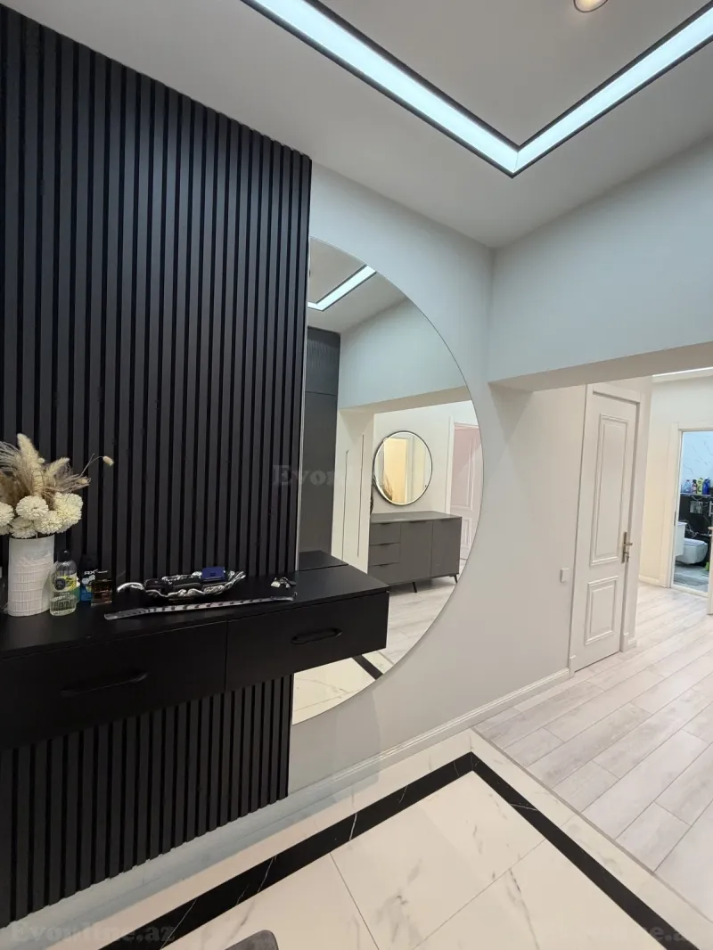 Satılır 3 otaqlı Mənzil Yeni tikili 150 m² İnşaatçılar m. - şəkil 3