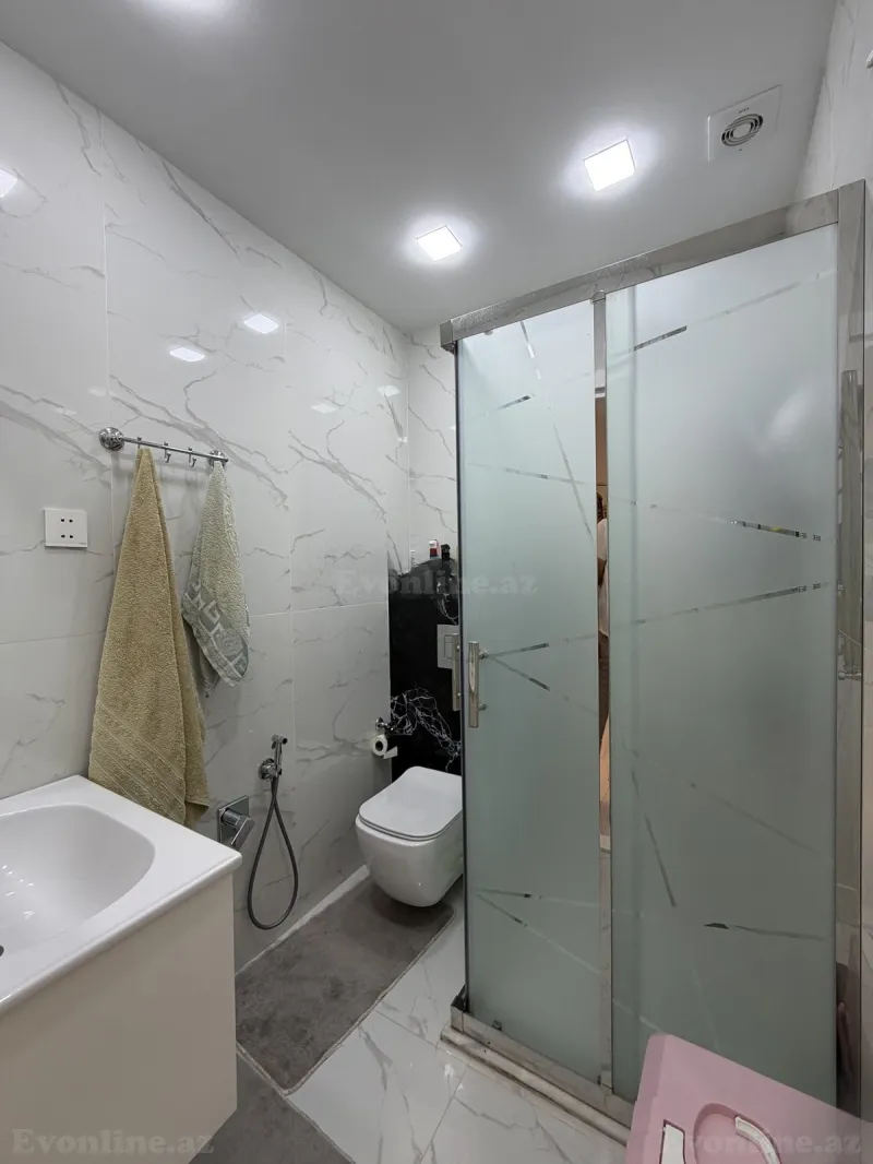 Satılır 3 otaqlı Mənzil Yeni tikili 150 m² İnşaatçılar m. - şəkil 11