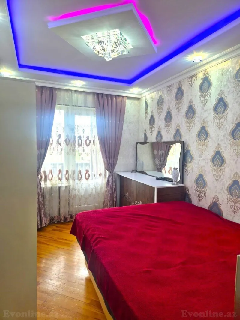 Satılır 2 otaqlı Mənzil Köhnə tikili 60 m² Bakıxanov - şəkil 3