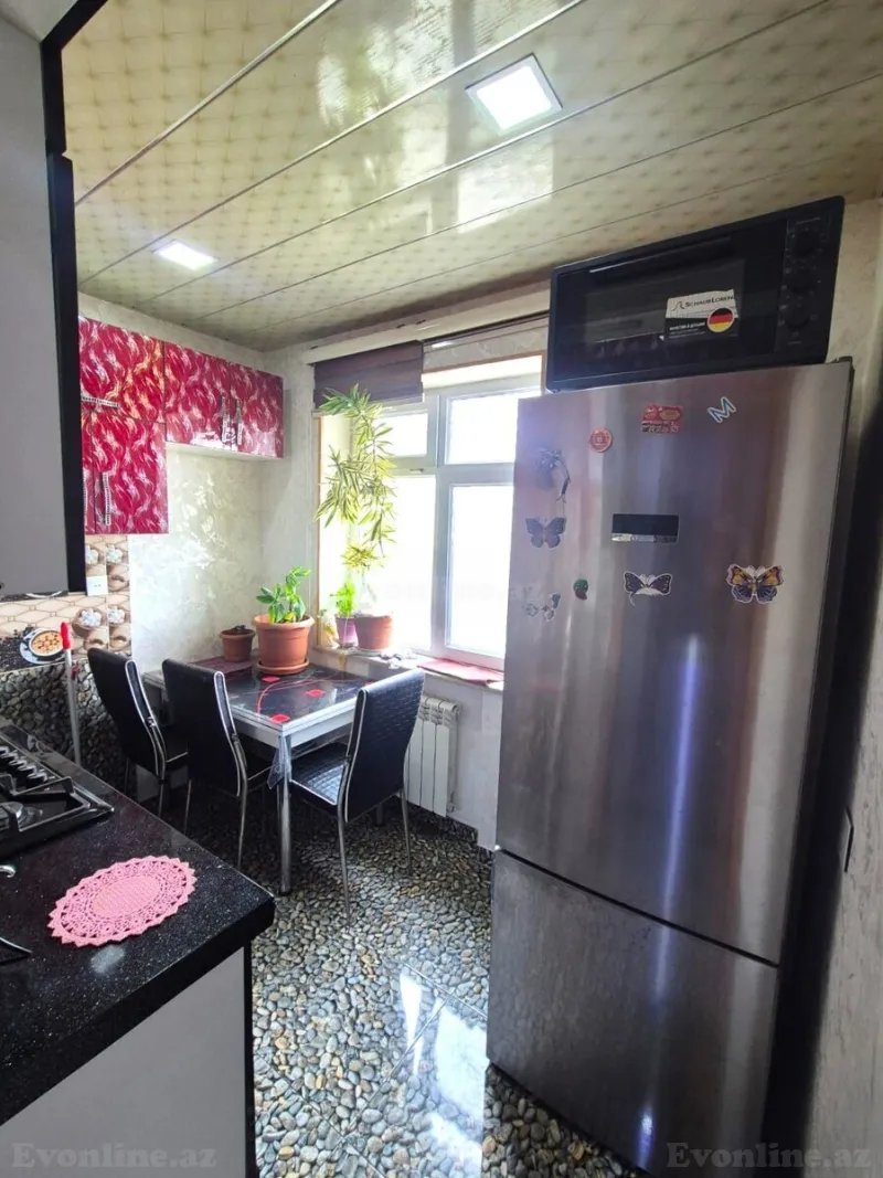 Satılır 2 otaqlı Mənzil Köhnə tikili 60 m² Bakıxanov - şəkil 9