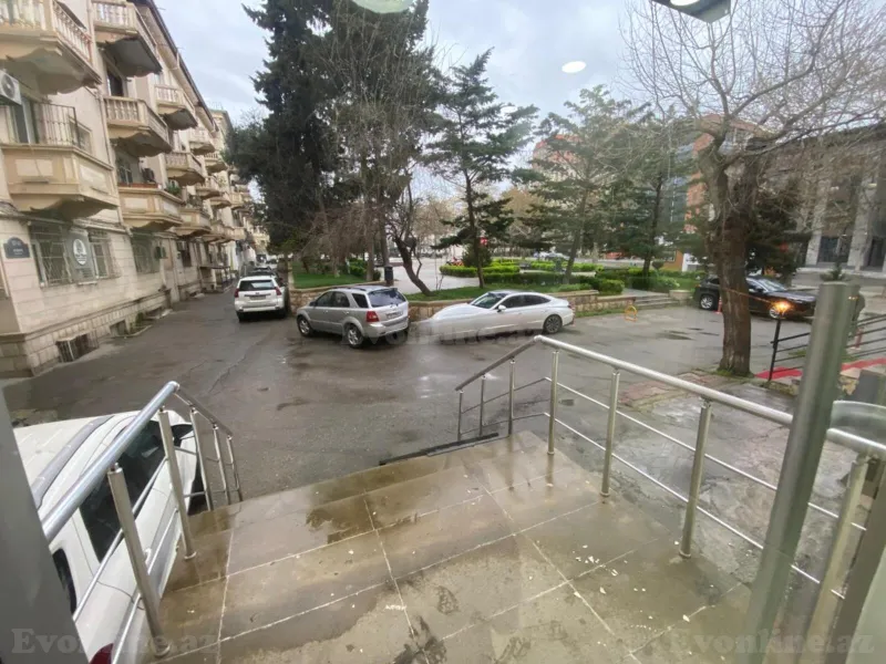 Kirayə verilir Ofis 100 m² Nəsimi r. - şəkil 2