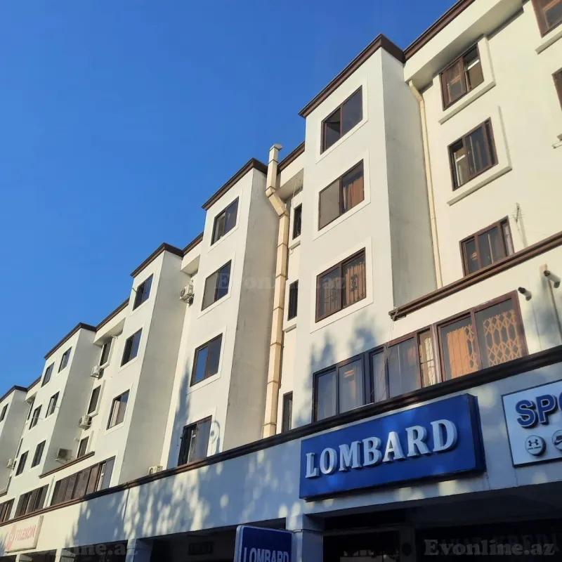 Bakı, Binəqədi r., Gənclik m.da 3 otaqlı mənzil satılır