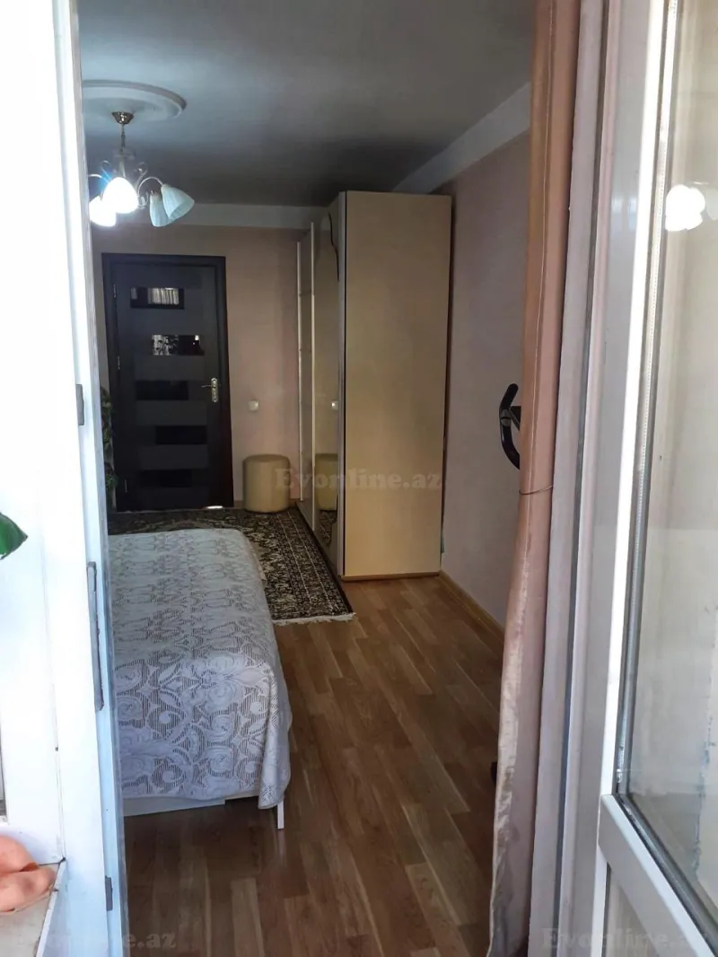 Satılır 3 otaqlı Mənzil Köhnə tikili 70 m² Gənclik m. - şəkil 12