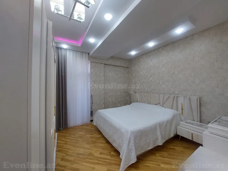 Satılır 4 otaqlı Mənzil Yeni tikili 174 m² Memar Əcəmi m. - şəkil 8