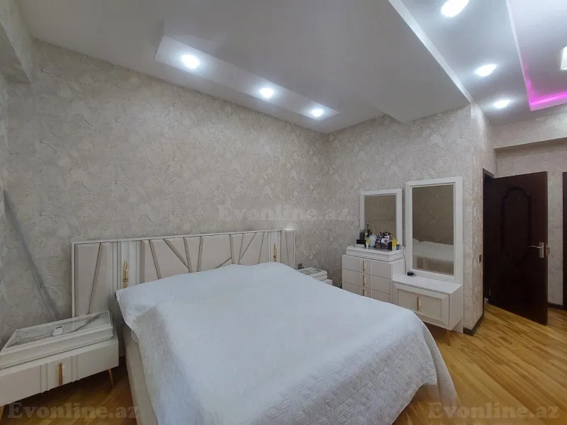 Satılır 4 otaqlı Mənzil Yeni tikili 174 m² Memar Əcəmi m. - şəkil 9