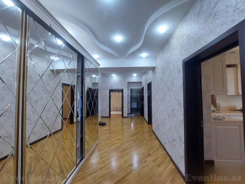 Satılır 4 otaqlı Mənzil Yeni tikili 174 m² Memar Əcəmi m. - şəkil 14