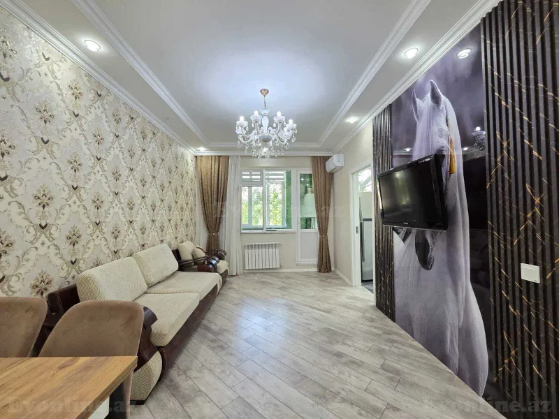 Bakı, Memar Əcəmi m.da 2 otaqlı mənzil satılır