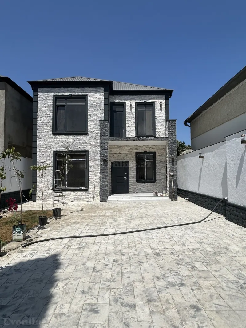 6 otaqlı Həyət evi 196 m² Binə Satılır