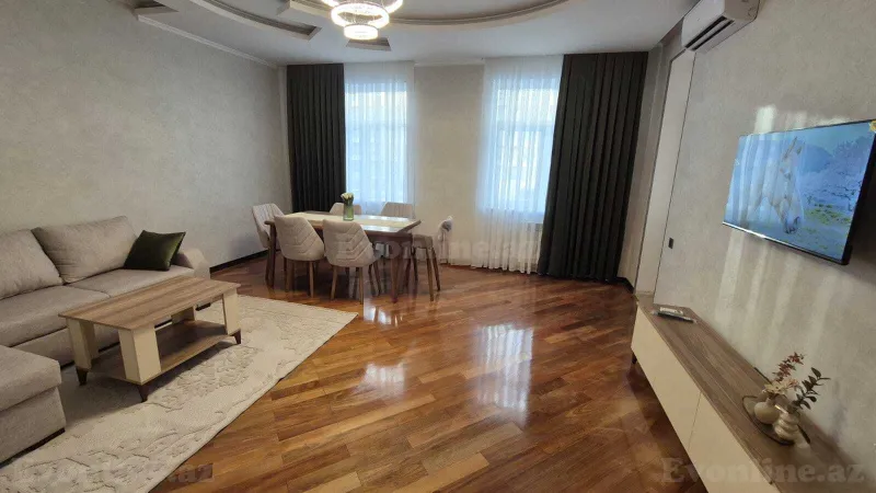 2 otaqlı Mənzil 100 m² Xətai r. Kirayə verilir