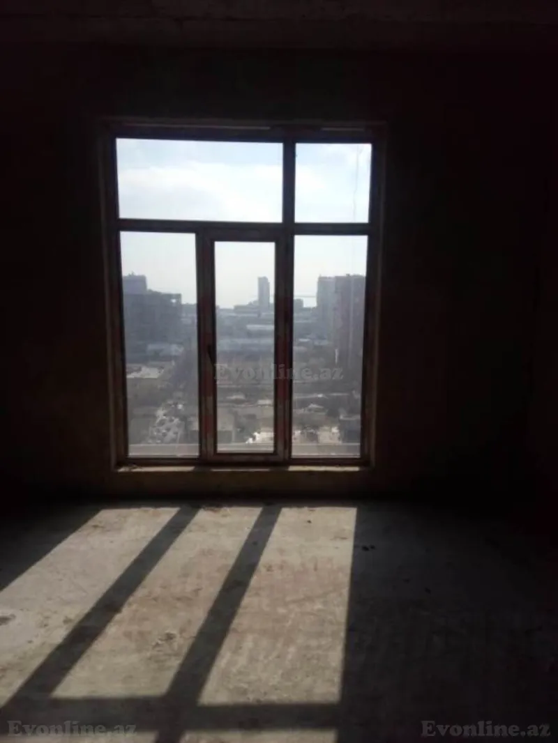 Satılır 3 otaqlı Mənzil Yeni tikili 90 m² 28 May m. - şəkil 2