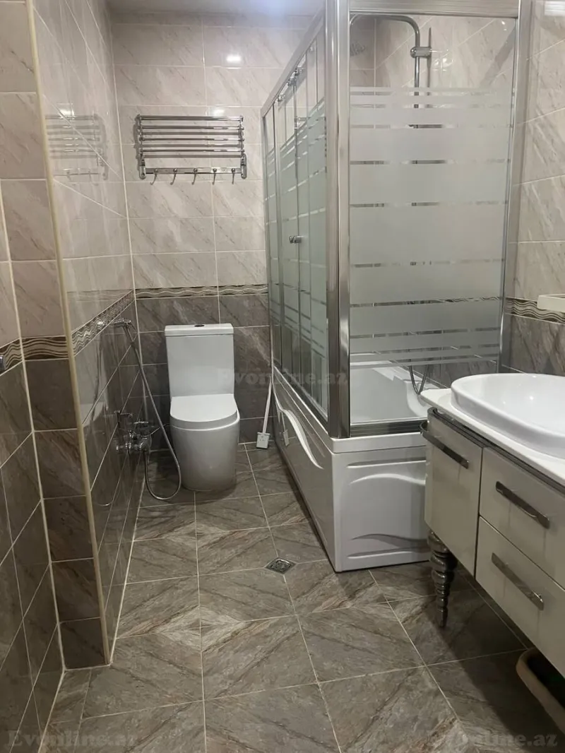 Kirayə verilir 3 otaqlı Mənzil Yeni tikili 140 m² 8 Noyabr m. - şəkil 5