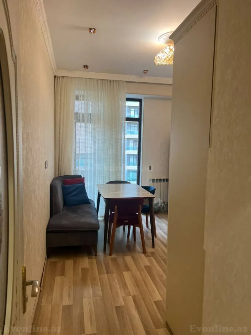 Satılır 2 otaqlı Mənzil Yeni tikili 100 m² 8 Noyabr m. - şəkil 4