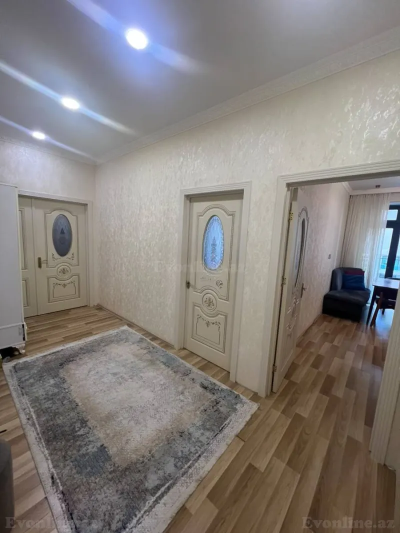 Satılır 2 otaqlı Mənzil Yeni tikili 100 m² 8 Noyabr m. - şəkil 25